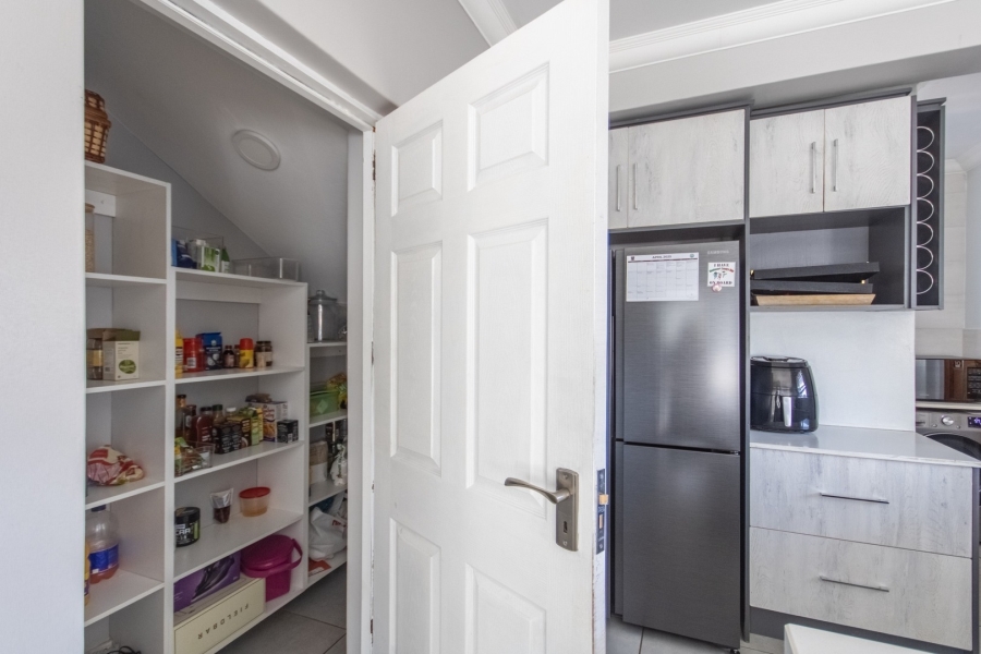 4 Bedroom Property for Sale in Melodie North West